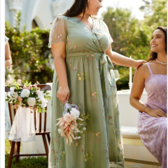 BloomChic Plus Size Overlap Collar Mesh Floral Embroidered Party Dress - Picture 5 of 6